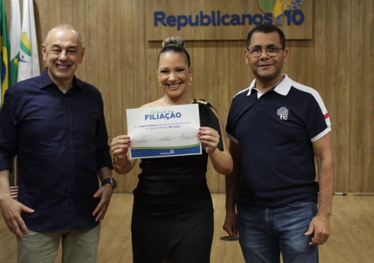 MC Jenny se filia ao Republicanos DF e reforça participação das mulheres na política