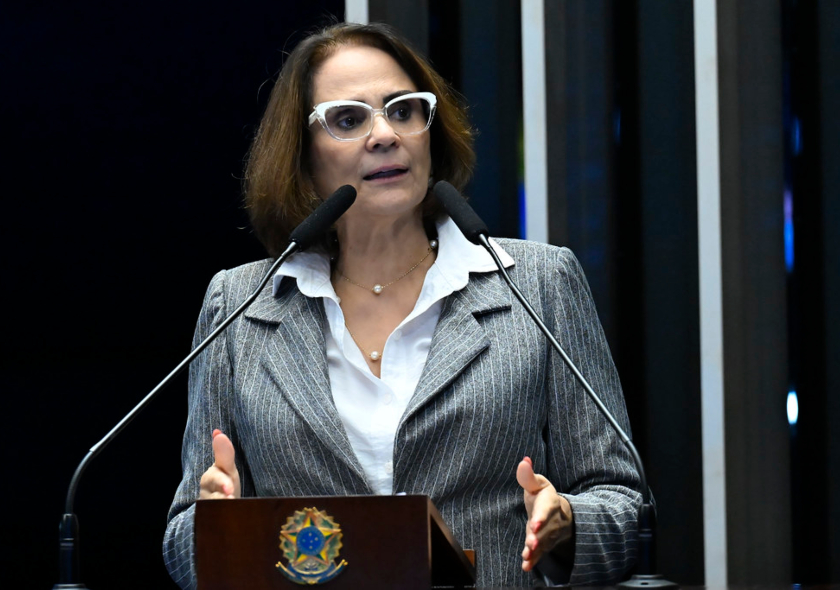 Damares Alves propõe intérpretes de Libras e tecnologia assistiva para mulheres surdas na saúde