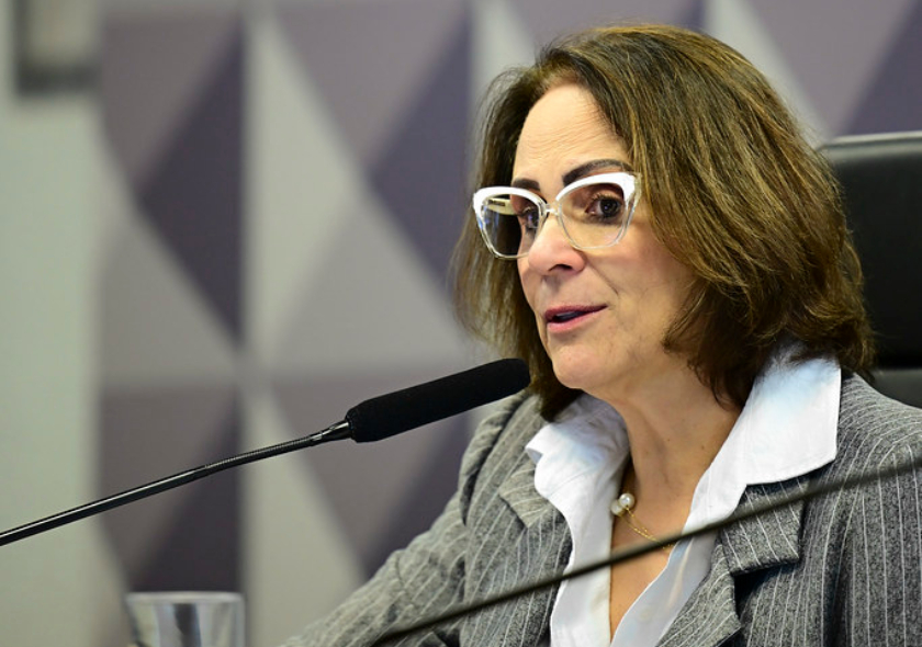 Projeto de Damares Alves que assegura direito à saúde mental de crianças no SUS é aprovado e vai à sanção