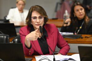 Comissão de Educação aprova plano relatado por Damares Alves para avaliar Escola em Tempo Integral