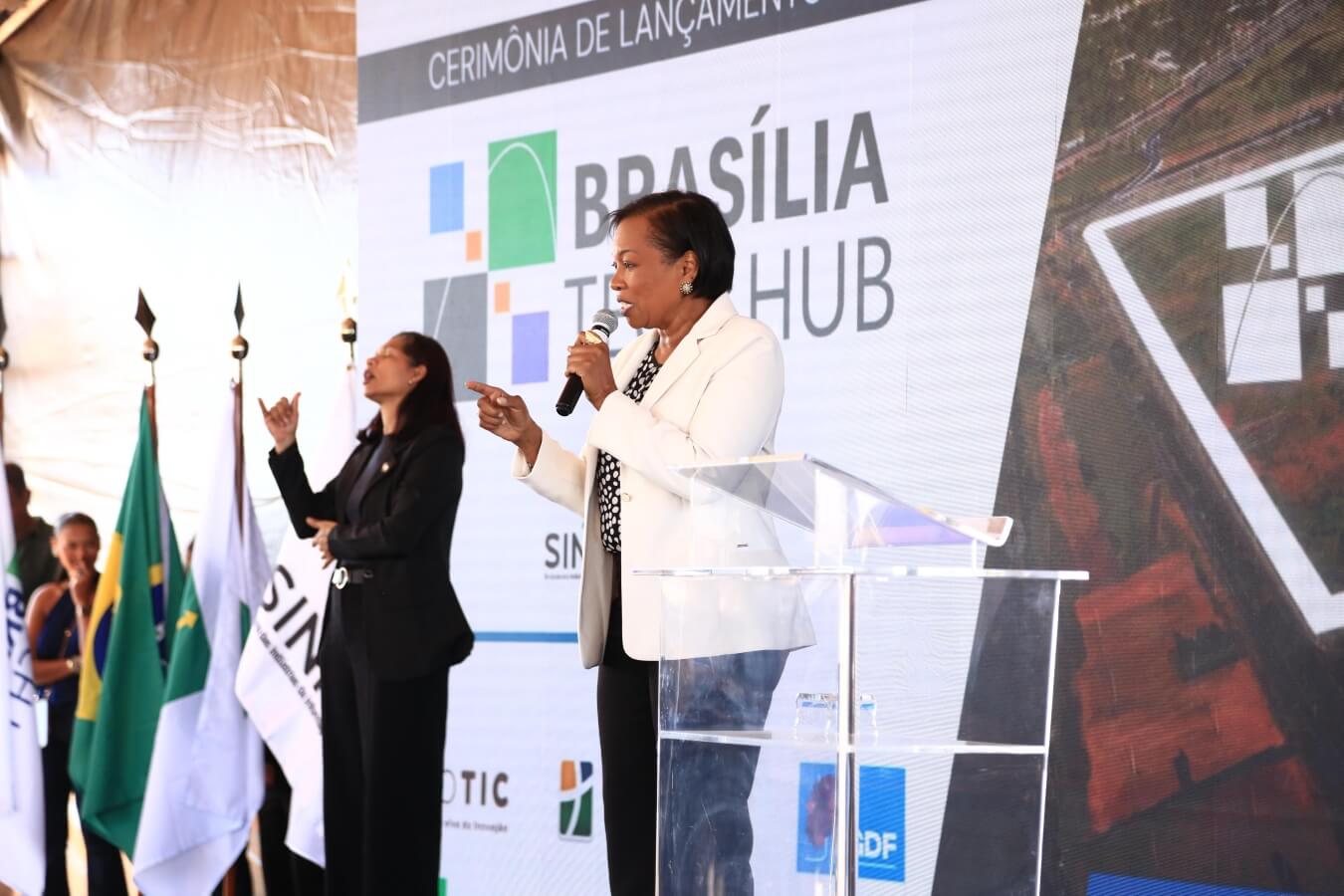 Doutora Jane participa do lançamento do Brasília Tech Hub e destaca investimentos do mandato em tecnologia